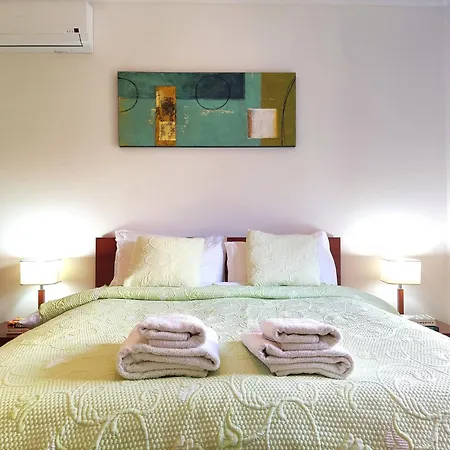 Apartment Fabulous Sunny Pool&garden By Becherish *