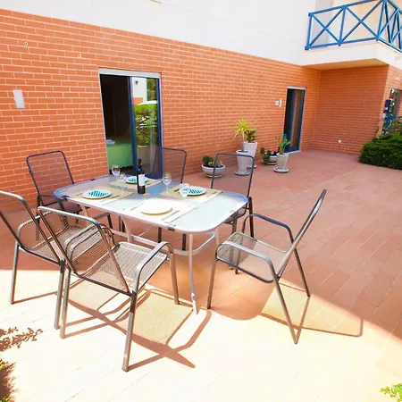 Apartmán Fabulous Sunny Pool&garden By Becherish